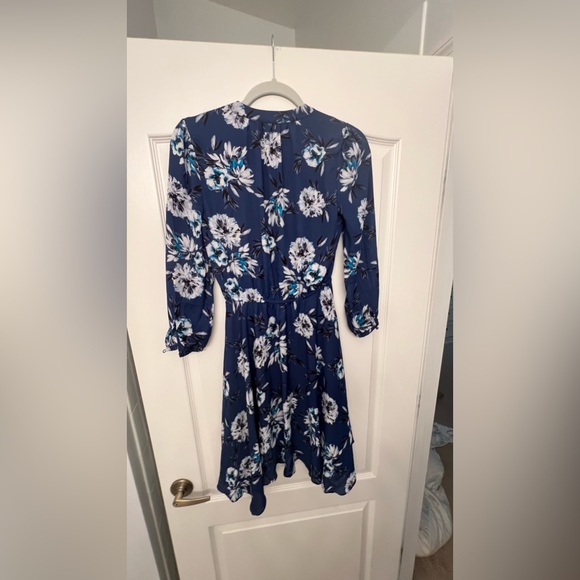 White House Black Market Floral Dress - Picture 3 of 4